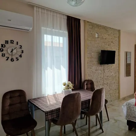 Apartmani Nataly M Veliko Gradiste Exterior photo