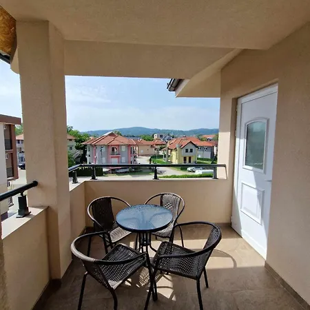Apartmani Nataly M Veliko Gradiste Exterior photo